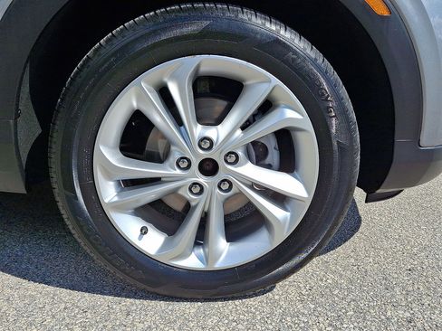 Certified 2023 Buick Encore GX Preferred w/ Cold Weather Comfort Package AWD/4WD image 27