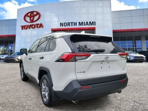 Used 2025 Toyota RAV4 LE AWD/4WD image 3