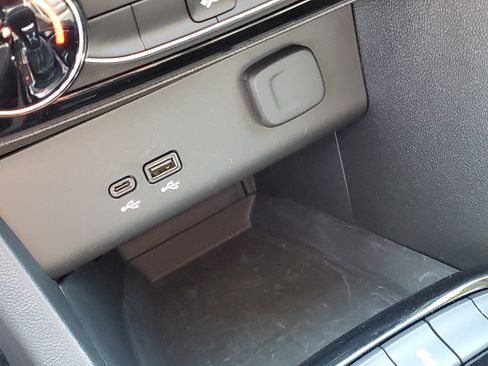 Used 2024 Buick Encore GX Sport Touring AWD/4WD image 16