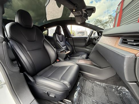 Used 2021 Tesla Model S Long Range image 13