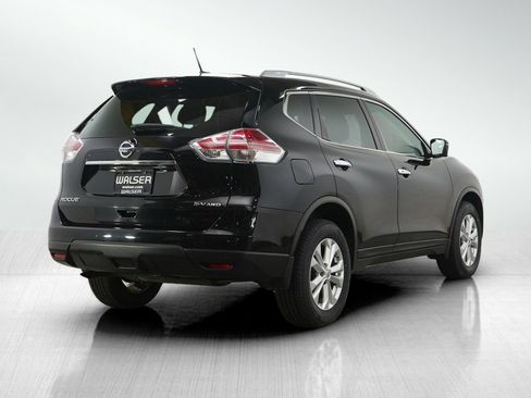 Used 2016 Nissan Rogue SV w/ SV Premium Package AWD/4WD image 5