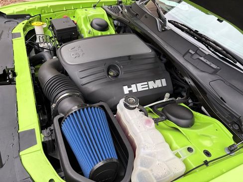 Used 2023 Dodge Challenger R/T w/ T/A Package image 19