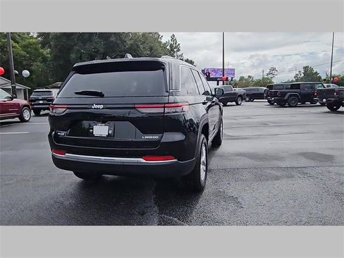 New 2025 Jeep Grand Cherokee Laredo X w/ Luxury Tech Group I image 34