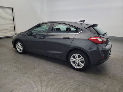 Used 2018 Chevrolet Cruze LT image 3