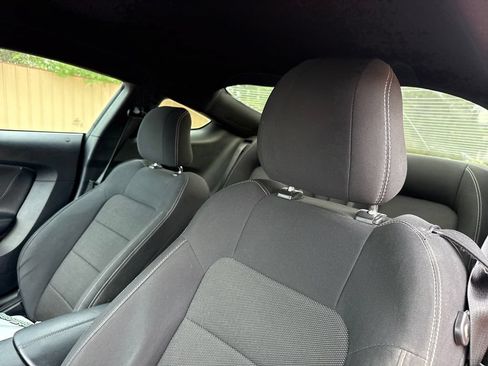 Used 2015 Ford Mustang Coupe RWD image 12
