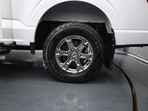 Used 2022 Ford F150 XLT w/ Equipment Group 302A High AWD/4WD image 18