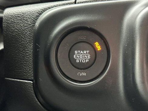 Used 2022 Jeep Wrangler Willys image 23