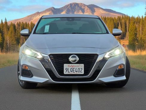 Used 2022 Nissan Altima 2.5 SV image 3
