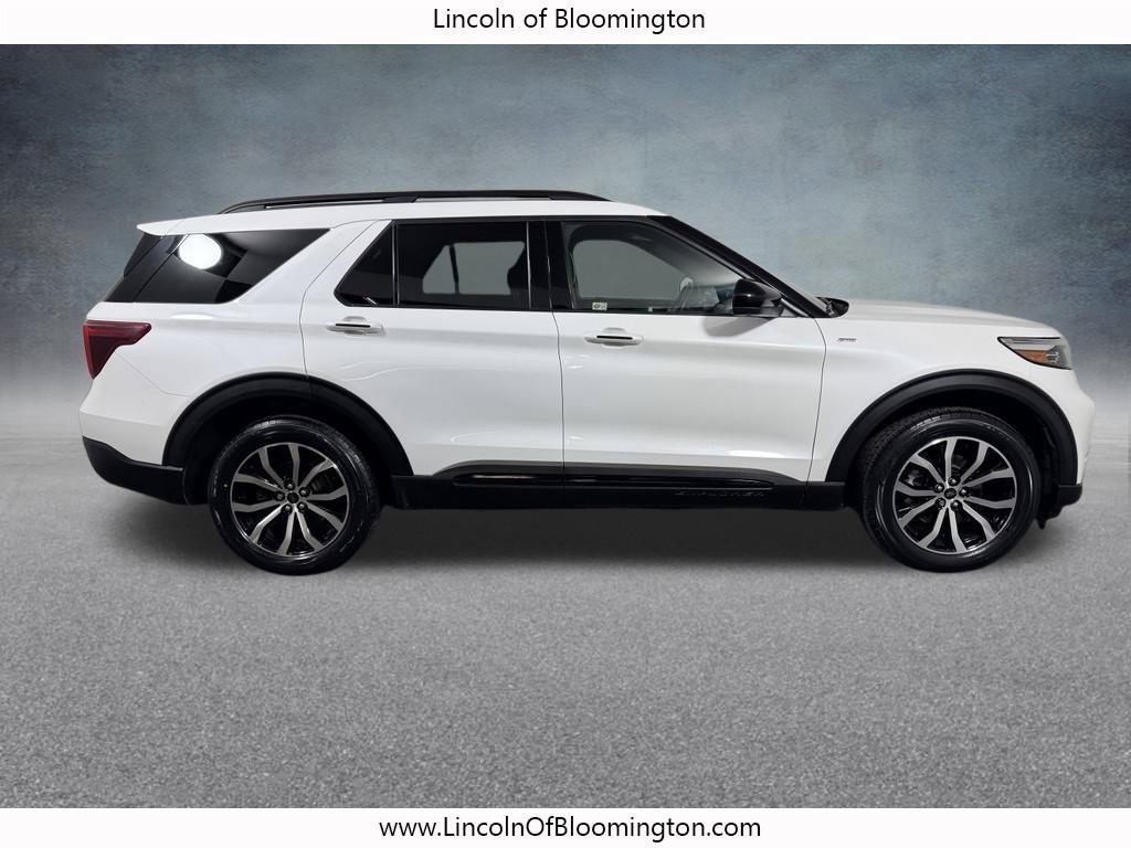 Used 2023 Ford Explorer ST-Line w/ Class IV Trailer Tow Package AWD/4WD image 8