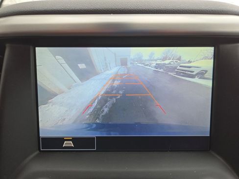 Used 2023 GMC Acadia SLT w/ Elevation Edition image 22