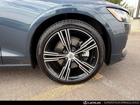 Used 2021 Volvo S60 T5 Inscription AWD/4WD image 10