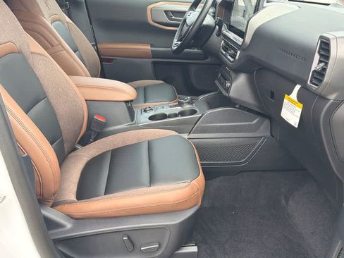 New 2025 Ford Bronco Sport Outer Banks AWD/4WD image 12