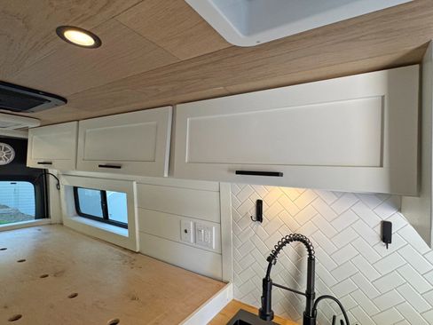 Used 2023 Mercedes-Benz Sprinter 2500 image 46