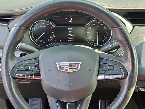 Certified 2023 Cadillac XT4 Sport FWD image 16