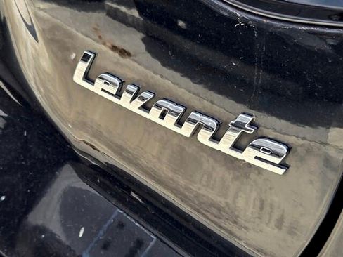 Used 2023 Maserati Levante GT AWD/4WD image 10