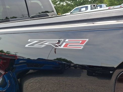 Used 2022 Chevrolet Colorado ZR2 AWD/4WD image 31