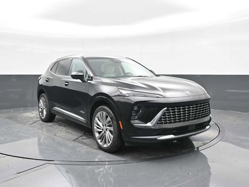 New 2025 Buick Envision Avenir image 6