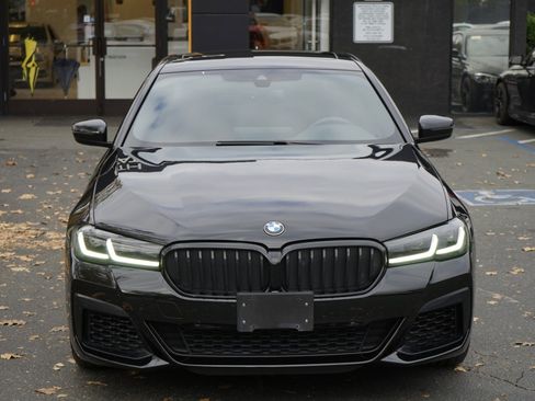 Used 2023 BMW 540i w/ M Sport Package image 4