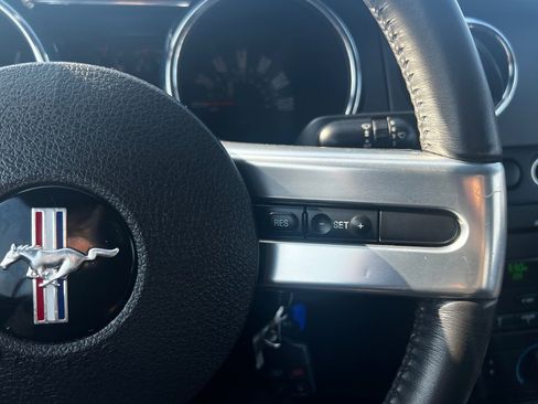 Used 2008 Ford Mustang Deluxe image 18