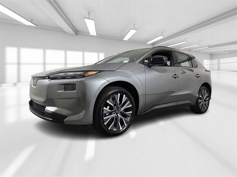 New 2026 Subaru Solterra image 2