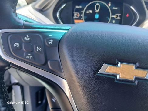 Used 2017 Chevrolet Bolt LT FWD image 29