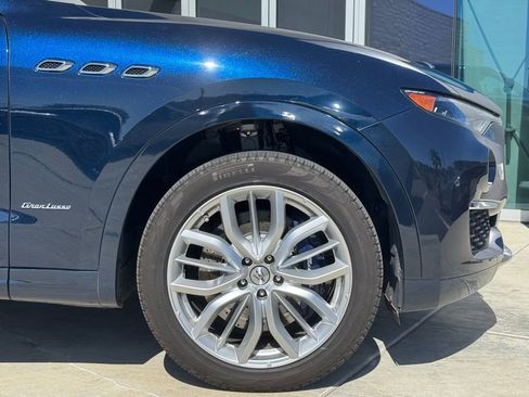 Used 2020 Maserati Levante S GranLusso AWD/4WD image 10