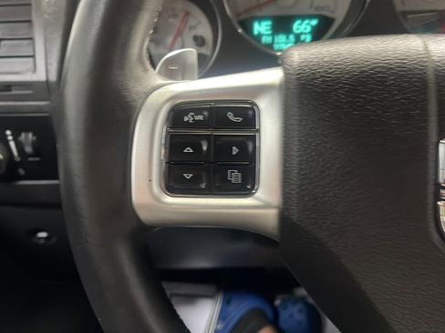 Used 2013 Dodge Challenger R/T RWD image 6