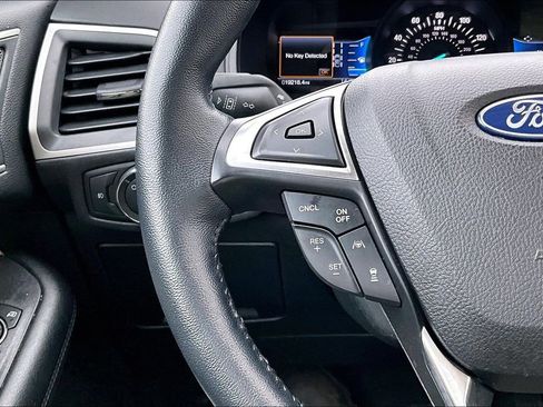 Certified 2022 Ford Edge SEL w/ Convenience Package AWD/4WD image 17