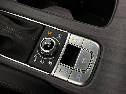 Used 2024 Kia Telluride SX Prestige X-Pro AWD/4WD image 22