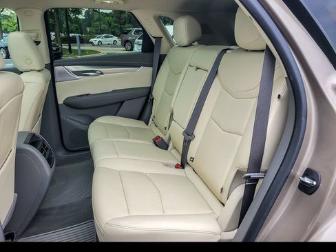 Certified 2023 Cadillac XT5 Premium Luxury AWD/4WD image 18