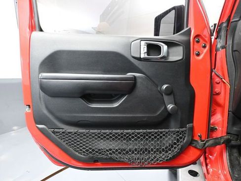 Used 2020 Jeep Wrangler Sport image 19