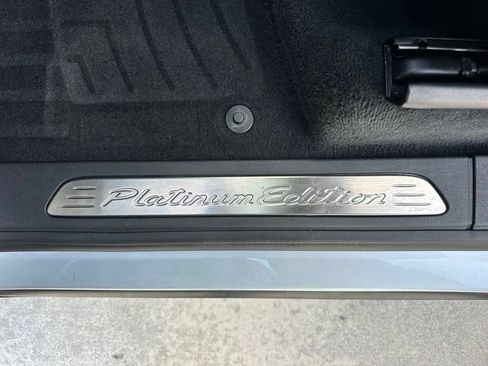Certified 2017 Porsche Cayenne AWD/4WD image 19