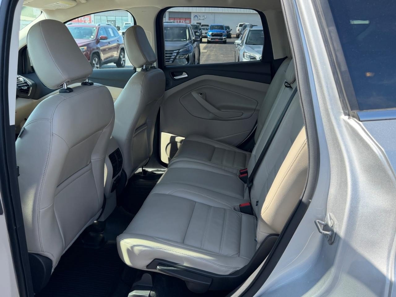 Used 2019 Ford Escape Titanium FWD image 11