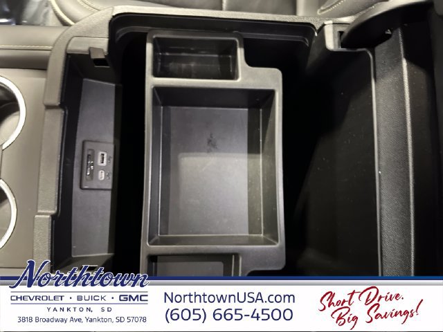 Used 2021 GMC Yukon XL SLT w/ Rear Media and Nav Package AWD/4WD image 26