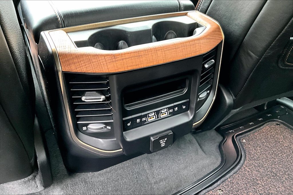 Used 2022 RAM 1500 Limited AWD/4WD image 11