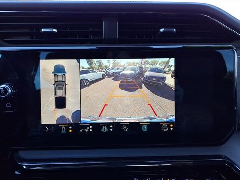 Used 2023 GMC Sierra 1500 AT4 w/ AT4 Premium Package image 21