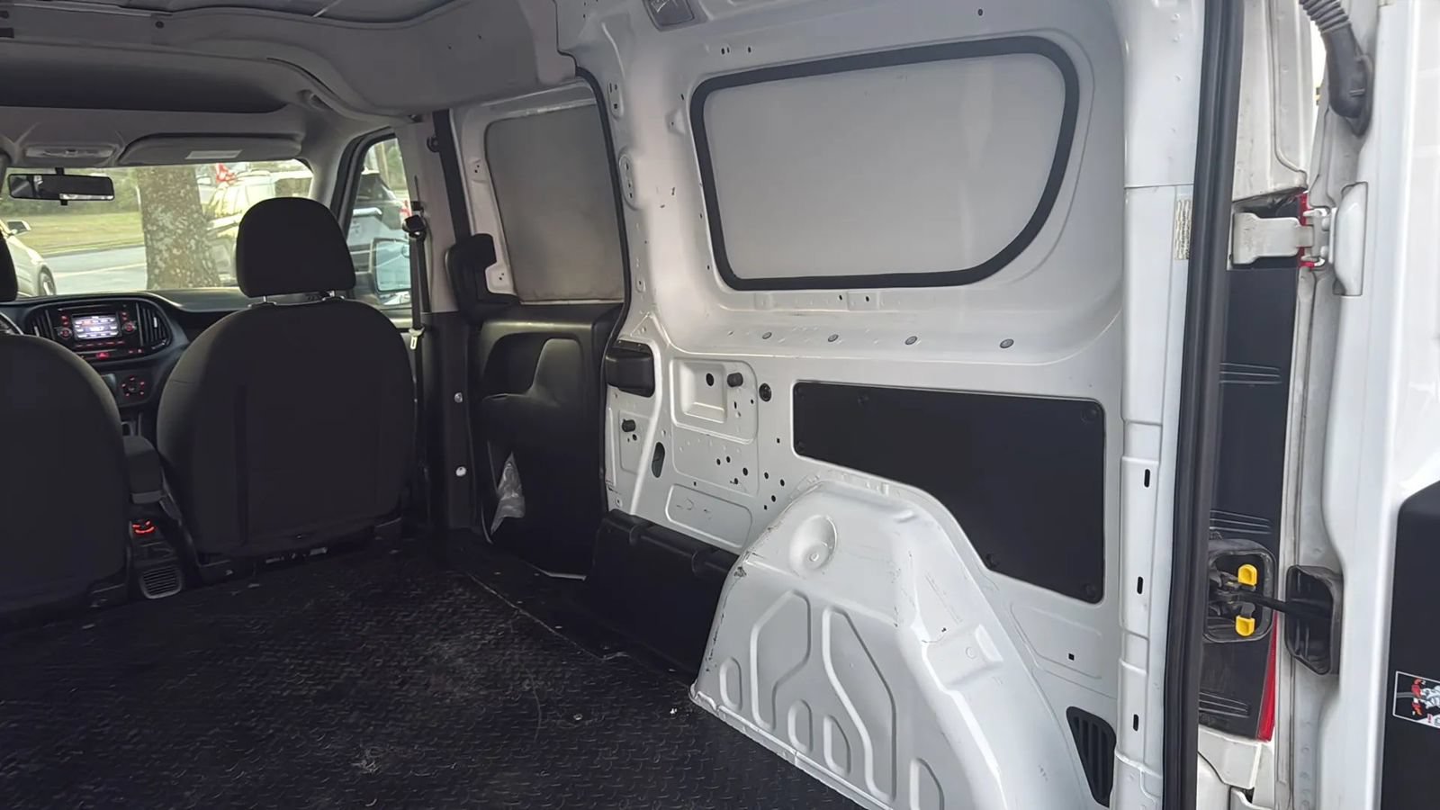 Used 2019 RAM ProMaster City Tradesman SLT FWD image 17
