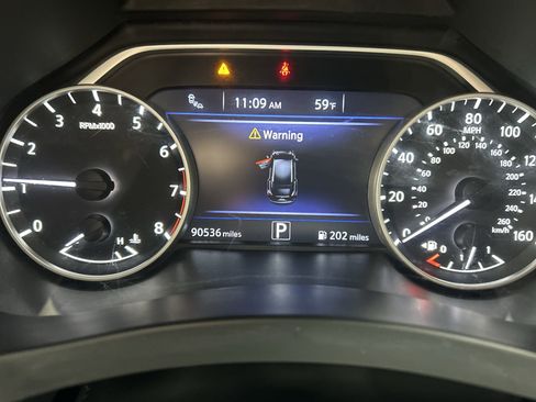 Used 2019 Nissan Murano SV image 13