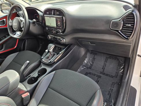 Used 2024 Kia Soul GT-Line FWD image 24