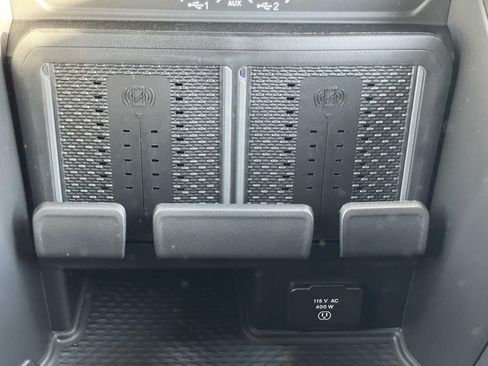 New 2026 RAM 2500 Laramie w/ Sport Appearance Package AWD/4WD image 30