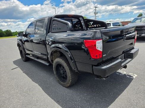 Used 2019 Nissan Titan SL w/ Midnight Edition AWD/4WD image 13