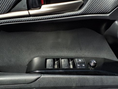 Certified 2025 Toyota Camry SE FWD image 19