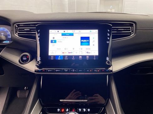 New 2025 Jeep Wagoneer Series II image 13