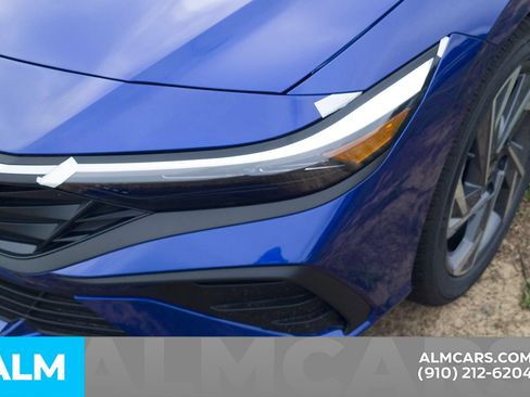 Certified 2025 Hyundai Elantra Sport FWD image 10