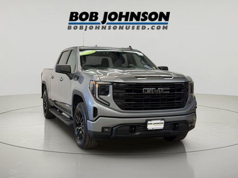 Used 2024 GMC Sierra 1500 Elevation w/ LPO, Elevation Black Package AWD/4WD image 3