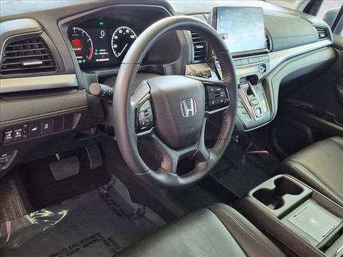 Used 2025 Honda Odyssey EX-L image 9