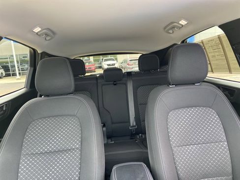 Used 2025 Ford Escape Active AWD/4WD image 19