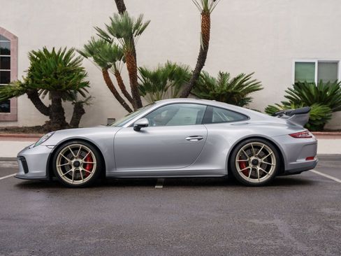 Used 2018 Porsche 911 GT3 image 4