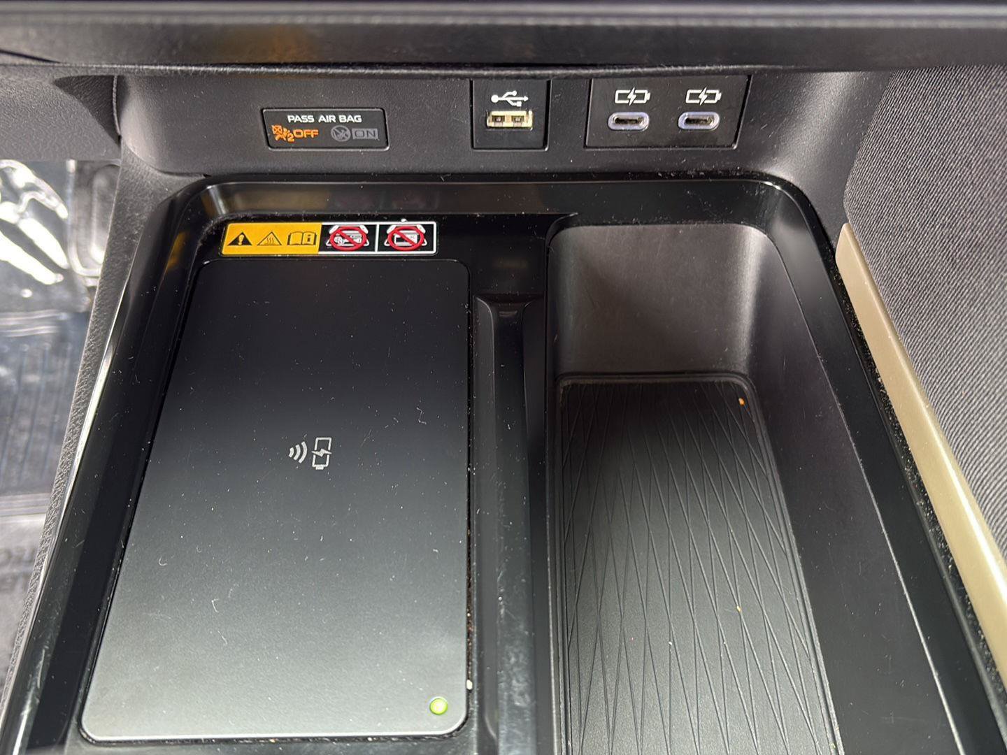 Used 2025 Toyota Camry LE FWD image 8