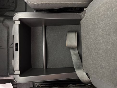 Used 2018 Chevrolet Silverado 1500 LT w/ All Star Edition image 21